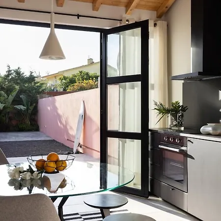 Filete, Design House In Peniche's Old Town Semesterbostad Peniche